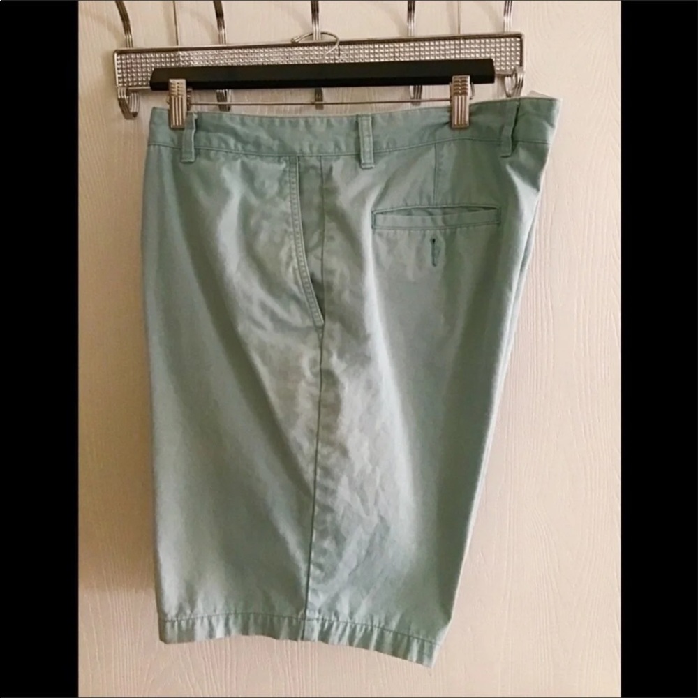 Dockers men’s shorts 40W light blue  lots pockets in excellent shape goo…